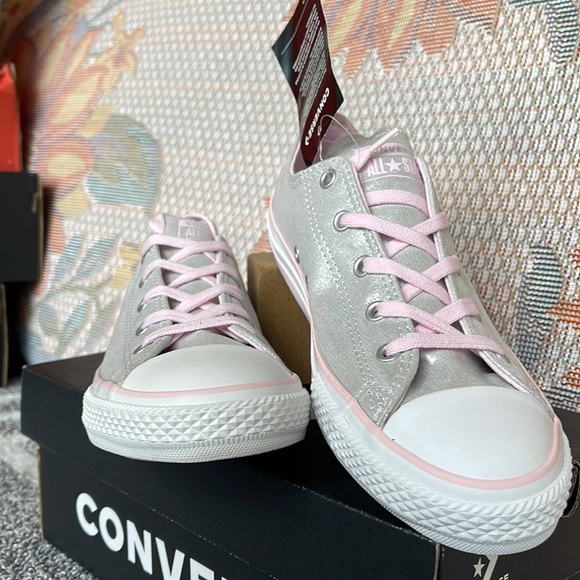 Converse WMNS 663671F
CTAS OX
MOUSE/PINK FOAM/WHITE Sneakers - Picture 9 of 16